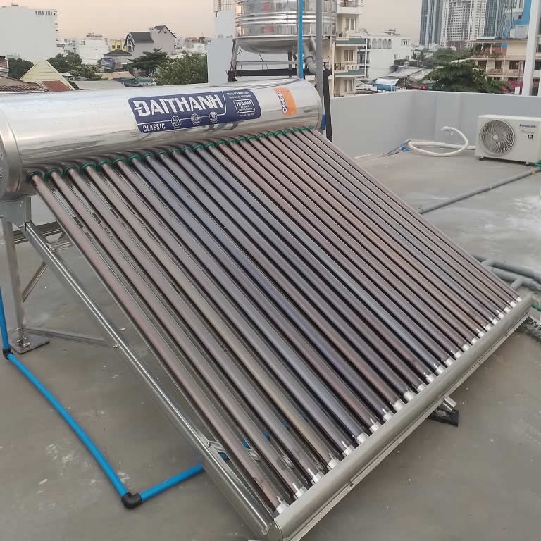 Máy nước nóng năng lượng Đại Thành 300L