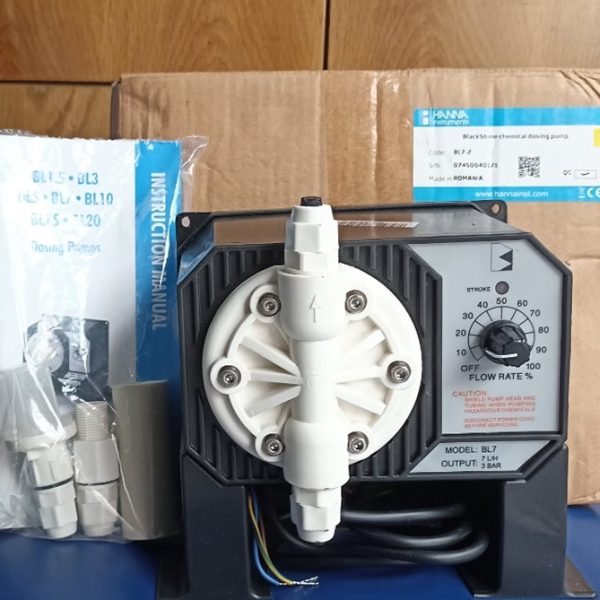 Máy bơm định lượng HANNA BL7