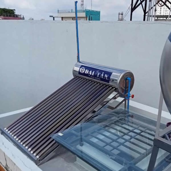 Máy nước nóng năng lượng mặt trời Đại Tân 130L