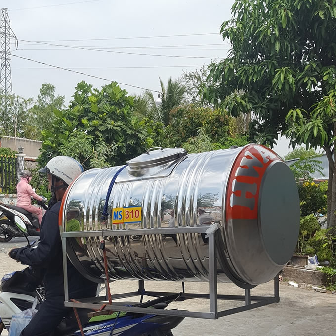 Bồn nước inox 300L ngang Hwata