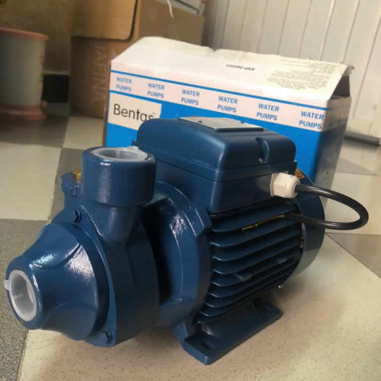 Máy Bơm Bentas QB60 370w